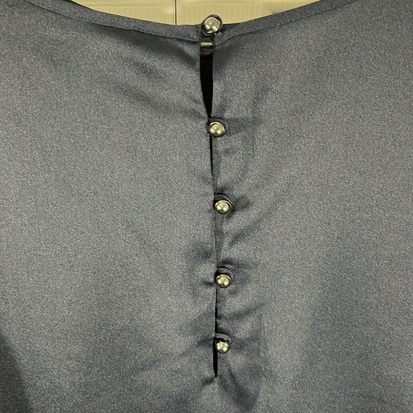 NWT Banana republic navy blue sateen blouse - Picture 4 of 8